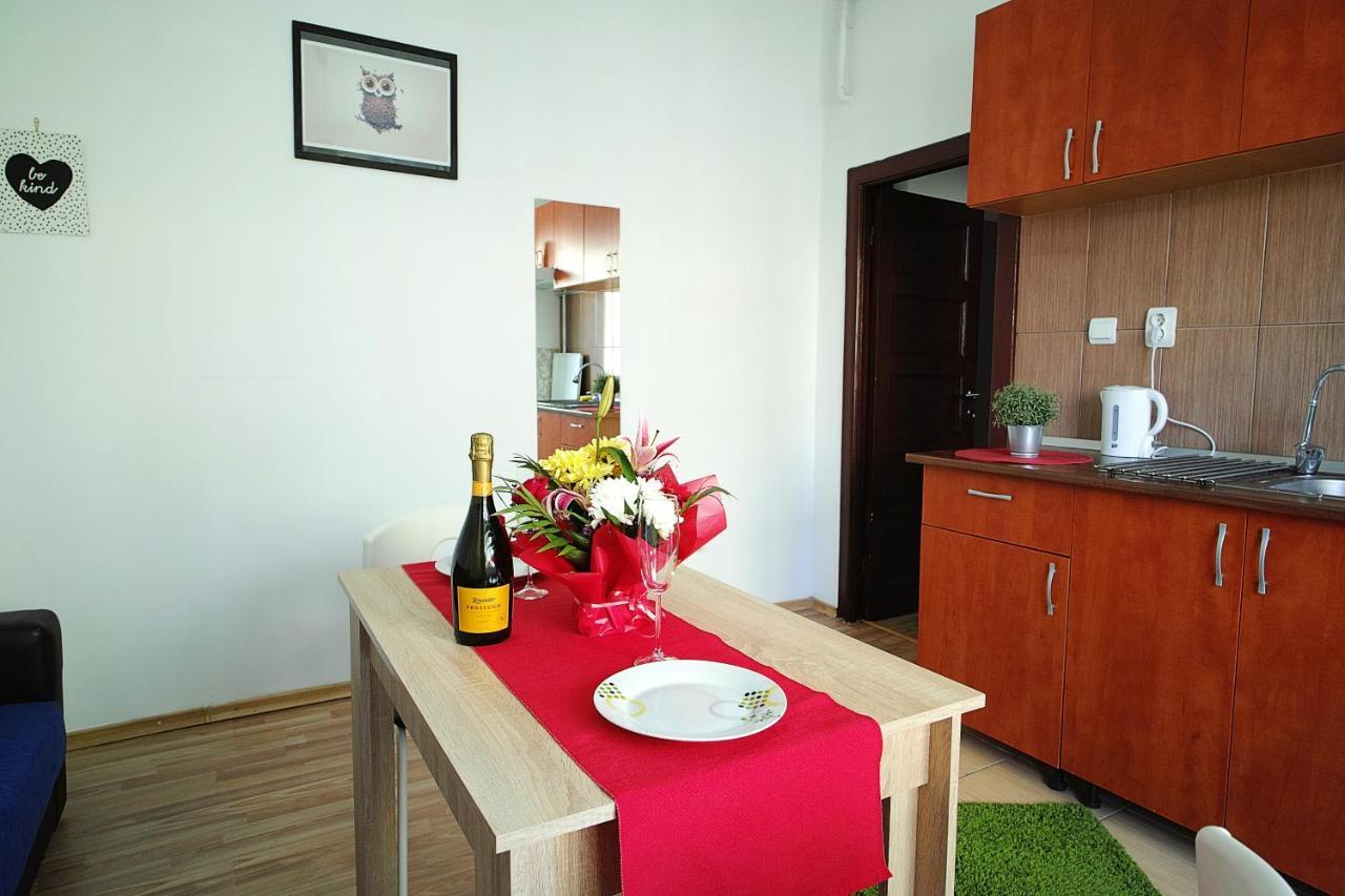 Luxury Apartament Apartment Bukares Bagian luar foto